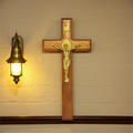 Cruz Católica de Parede com Jesus em Madeira | 29cm | Decoração Religiosa