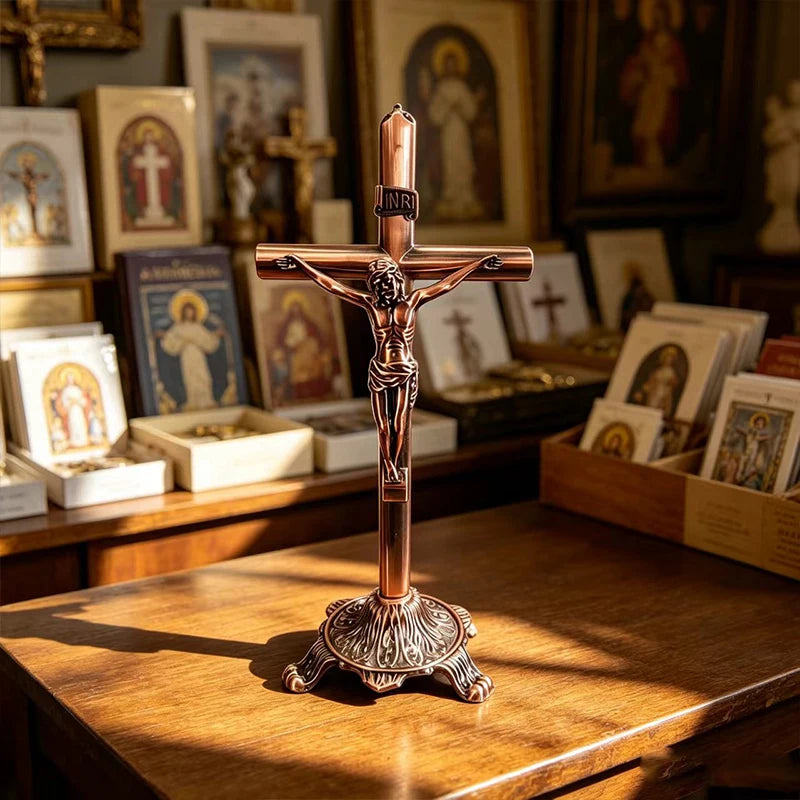 Crucifixo de Mesa em Metal | Dourado ou Prateado | Decoração Católica